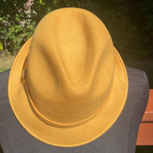 NWOT Sharp August fedora, mustard yellow, never worn, see all photos below. - Picture 5 of 9